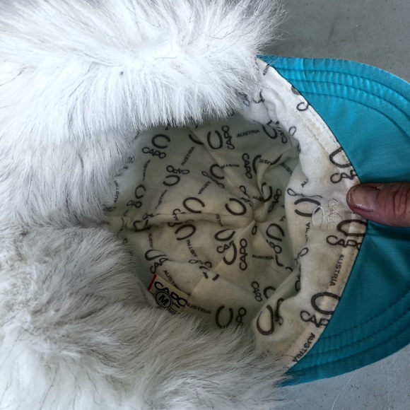 CAPO ladies toboggan warm, can wear the ear flaps up or down size med Austria - Picture 9 of 10